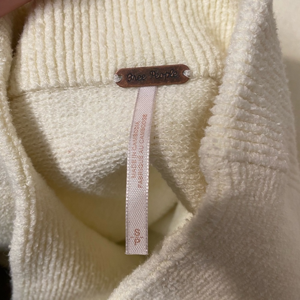 Free People Cream Turtleneck Sweater - Picture 2 of 4